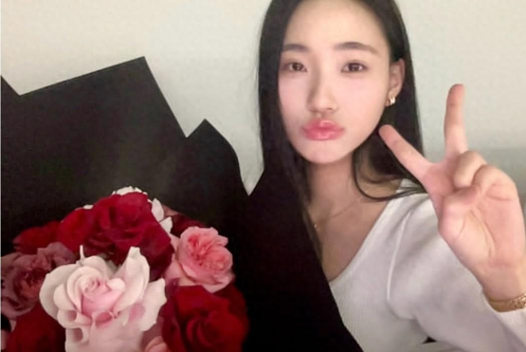 小S二女儿首次公开秀恩爱，男友曾陪游越南海岛，恋情有迹可循